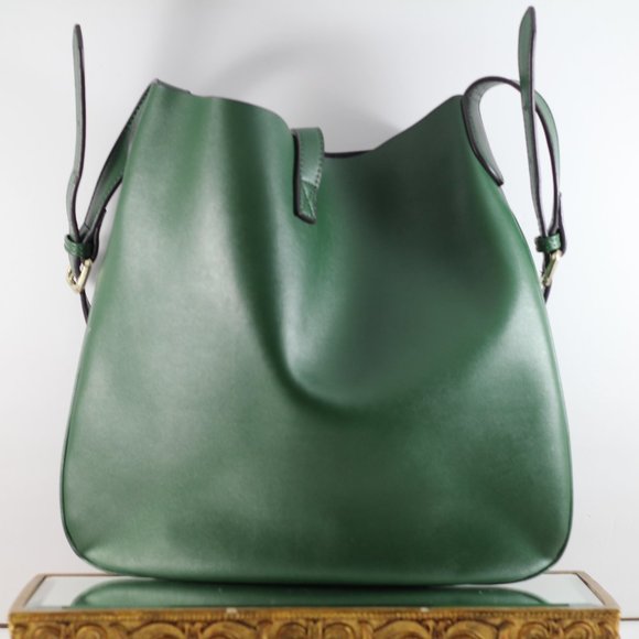Beautiful Green Vegan Bag - Picture 2 of 8